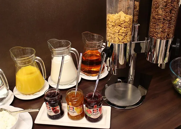 מלון Bonhotel 3*